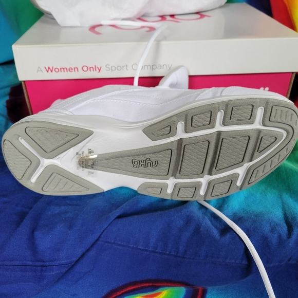 Ryka Sports Shoes - Picture 5 of 6